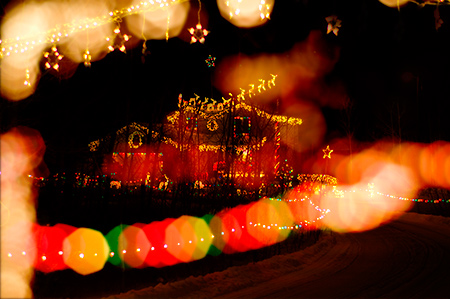 xmas house with BOKEH